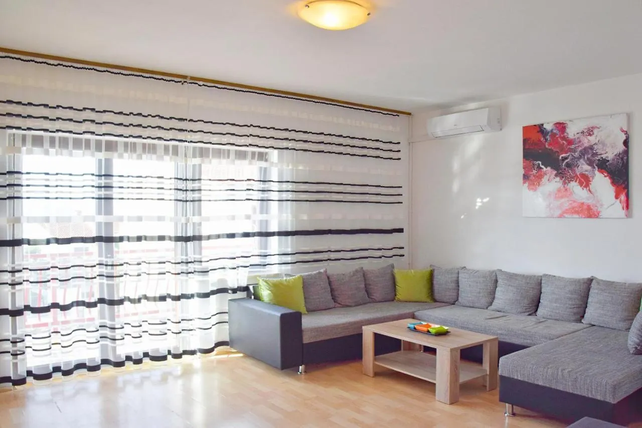 Apartments Margareta & Ena Malinska