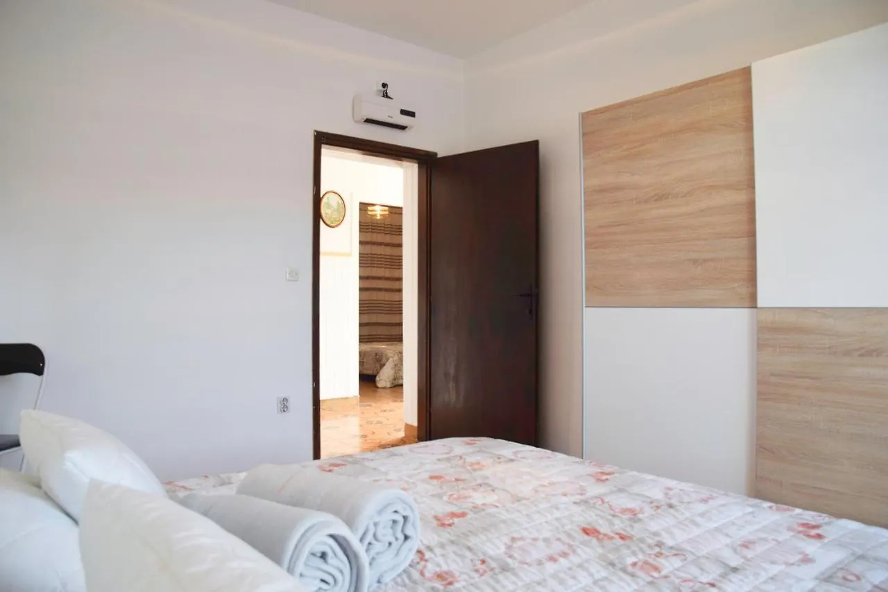 Apartments Margareta & Ena Malinska 0*,  Croatia