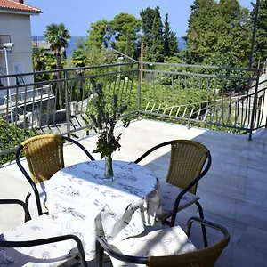 Maestral Apartment